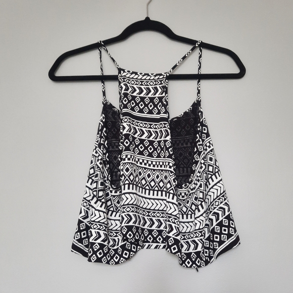 F21 Aztec Print Fashion Tank - Picture 5 of 6